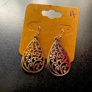 New Earrings never worn